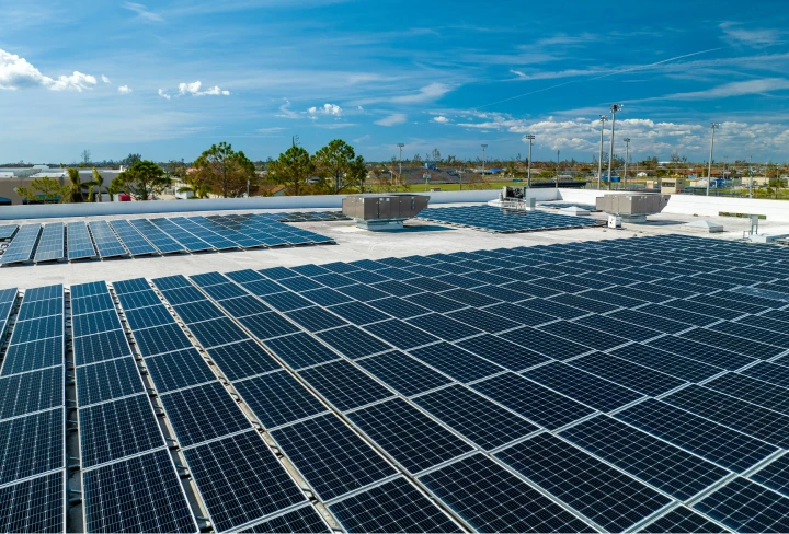 Energieffizienz? Photovoltaikanlagen, die Ungenutzte Dachflächen in ein kleines und effizientes Kraftwerk verwandeln.